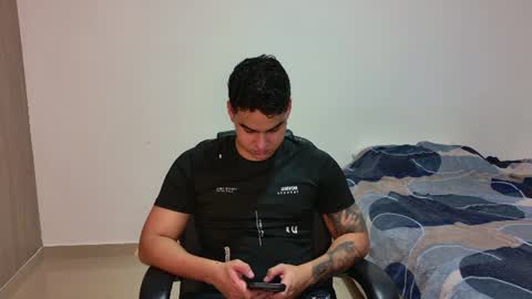 Snapshot of diego_cazas chatting on 17, 6, 2026 DIEGO CAZAS online show from 17, 6, 2026
