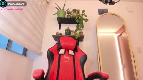 Diego lat online show from 4, 12, 2025