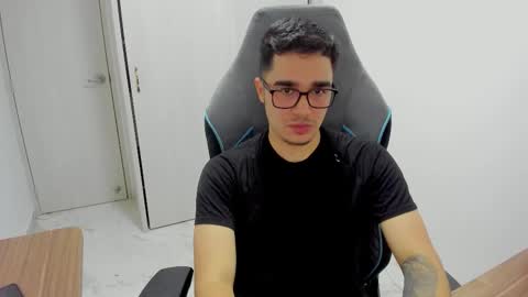 Snapshot of diego_leblanc chatting on 9, 1, 2026 diego_leblanc online show from 9, 1, 2026