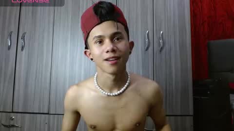 Diego Sanx01 online show from 17, 12, 2024