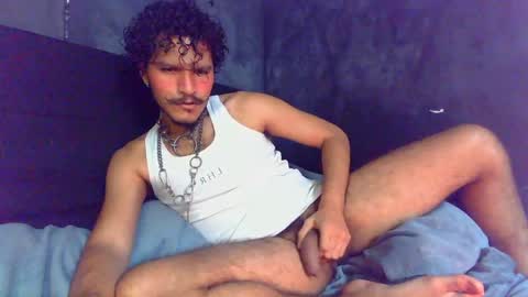 diemond_latinx98 online show from 11, 4, 2026