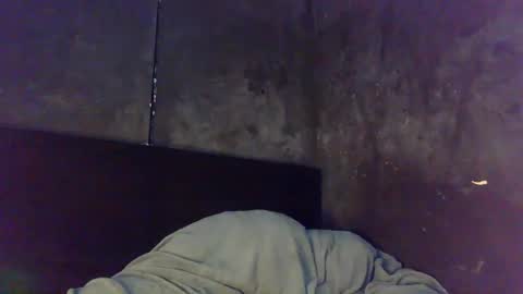 diemond_latinx98 online show from 10, 5, 2026