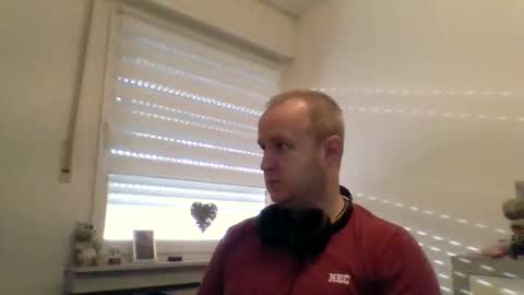 dienummer10 online show from 23, 10, 2025