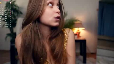 Elwyna online show from 9, 10, 2025