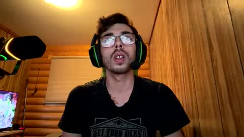 Snapshot of digbickjay42099 chatting on 6, 4, 2026 digbickjay42099 online show from 6, 4, 2026