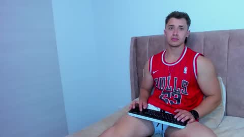 Snapshot of dilan_coy chatting on 2, 10, 2025 Dilan Coy online show from 2, 10, 2025