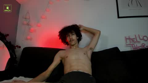 Snapshot of dilan_wolfe chatting on 14, 12, 2025 Dilan online show from 14, 12, 2025