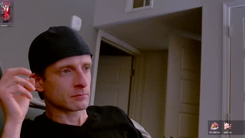 Snapshot of dilldough405 chatting on 8, 1, 2025 Dilldough405 online show from 8, 1, 2025