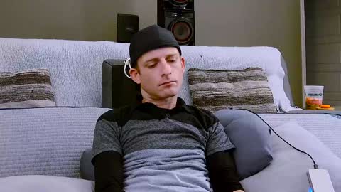 Snapshot of dilldough405 chatting on 6, 2, 2025 Dilldough405 online show from 6, 2, 2025