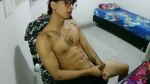 dillom420 online show from 15, 12, 2025