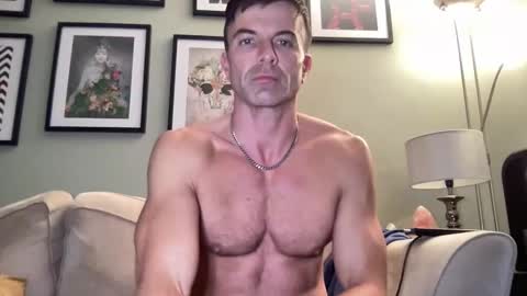 Snapshot of dillonwilde chatting on 4, 2, 2025 Dillon online show from 4, 2, 2025