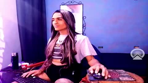 Snapshot of dimarieth chatting on 26, 2, 2025 Di Marieth online show from 26, 2, 2025