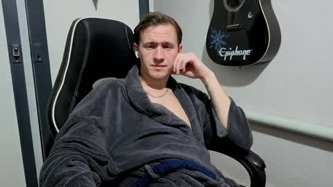 Snapshot of dimastyzzz chatting on 24, 1, 2025 Dimetriusen online show from 24, 1, 2025