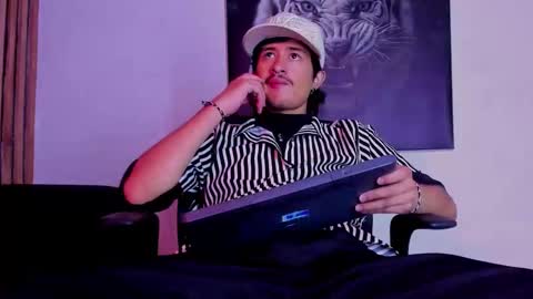 Snapshot of dimitrideluxe chatting on 8, 9, 2025 Dimitri online show from 8, 9, 2025