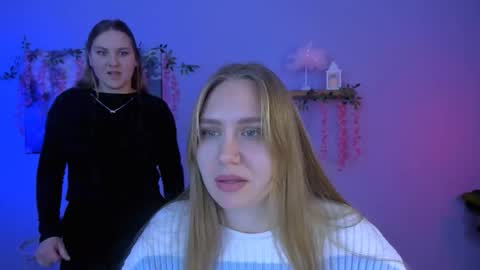 dina_bloom online show from 2, 2, 2026