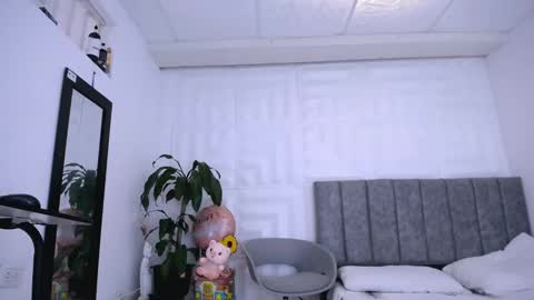 DINA online show from 24, 1, 2025