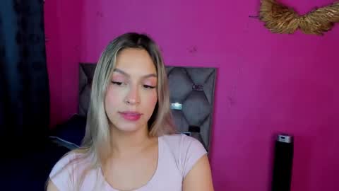 Snapshot of dione_sexyy chatting on 2, 3, 2025 IG dionemontecarlo19 online show from 2, 3, 2025