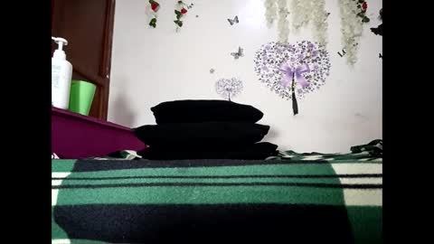 Snapshot of diora_squirt_juicy chatting on 30, 11, 2025 diora_squirt_juicy online show from 30, 11, 2025