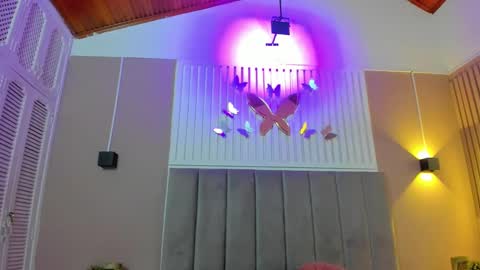 Cristal  online show from 26, 1, 2025