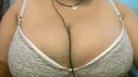 dipa2345 online show from 18, 9, 2025