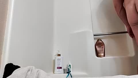 Snapshot of dipstik11 chatting on 23, 10, 2025 DIPSTIK online show from 23, 10, 2025