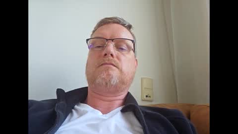 dirkkie1975 online show from 28, 3, 2026