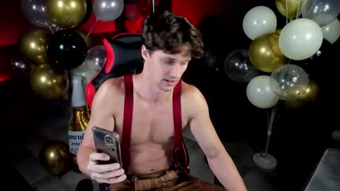 Snapshot of dirty_boss chatting on 5, 10, 2025 dirty_boss online show from 5, 10, 2025