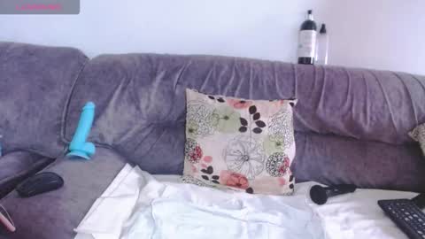 molly online show from 15, 10, 2025