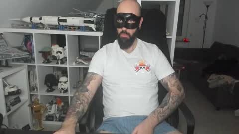 Snapshot of dirtybalws chatting on 3, 12, 2025 Robert online show from 3, 12, 2025