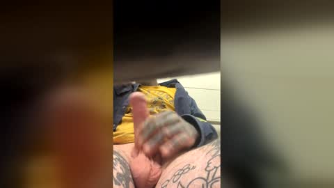 Snapshot of dirtyjohn1988 chatting on 8, 1, 2026 dirtyjohn1988 online show from 8, 1, 2026