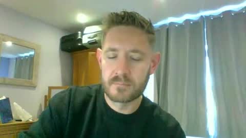 Exhibitionist Ben online show from 6, 10, 2025