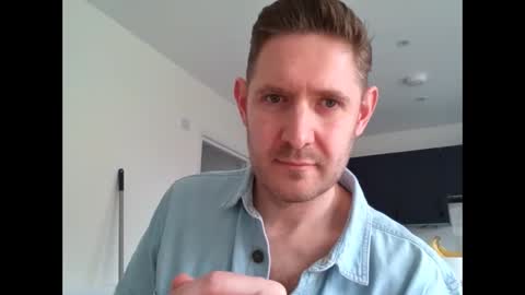 Snapshot of dirtylondon729 chatting on 4, 3, 2026 Exhibitionist Ben online show from 4, 3, 2026