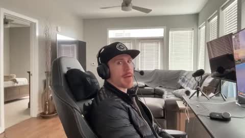 Snapshot of discgolf4life chatting on 7, 3, 2025 JustinDulgeXXX online show from 7, 3, 2025