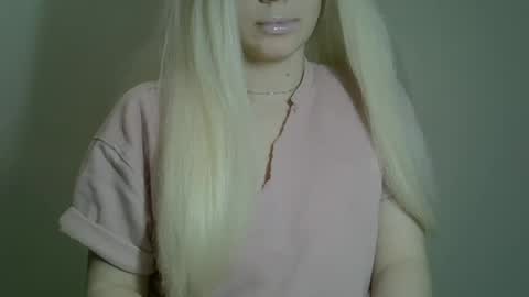 Snapshot of ditamilton chatting on 12, 2, 2025 DitaMilton online show from 12, 2, 2025