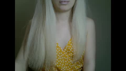 Snapshot of ditamilton chatting on 17, 2, 2025 DitaMilton online show from 17, 2, 2025