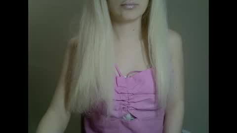 Snapshot of ditamilton chatting on 21, 2, 2025 DitaMilton online show from 21, 2, 2025