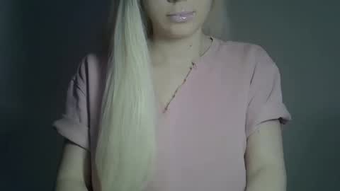 Snapshot of ditamilton chatting on 24, 2, 2025 DitaMilton online show from 24, 2, 2025