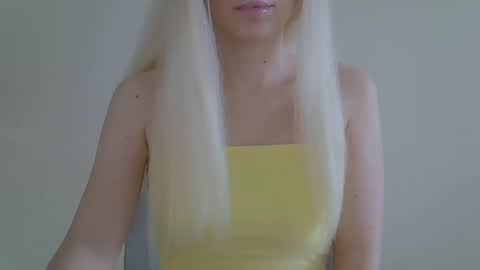 Snapshot of ditamilton chatting on 25, 2, 2025 DitaMilton online show from 25, 2, 2025