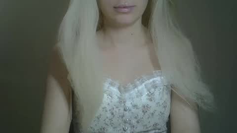 Snapshot of ditamilton chatting on 3, 3, 2025 DitaMilton online show from 3, 3, 2025