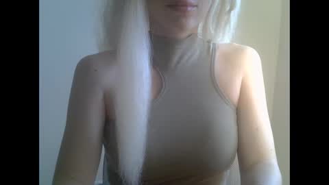 Snapshot of ditamilton chatting on 20, 9, 2025 DitaMilton online show from 20, 9, 2025