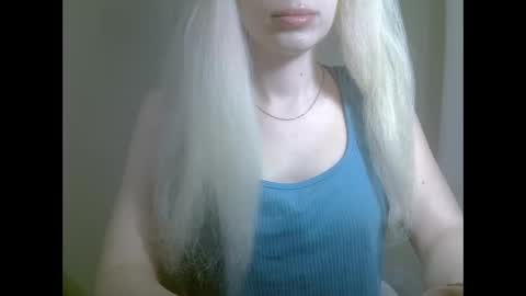 Snapshot of ditamilton chatting on 25, 9, 2025 DitaMilton online show from 25, 9, 2025