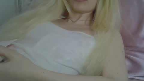 DitaMilton online show from 11, 5, 2026