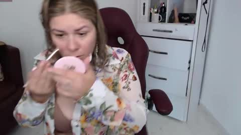 Diva online show from 25, 2, 2025
