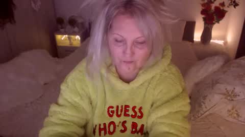 Snapshot of divineblond chatting on 12, 2, 2026 Alexxa online show from 12, 2, 2026