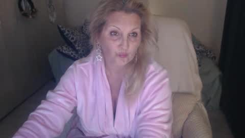 Snapshot of divineblond chatting on 23, 3, 2026 Alexxa online show from 23, 3, 2026