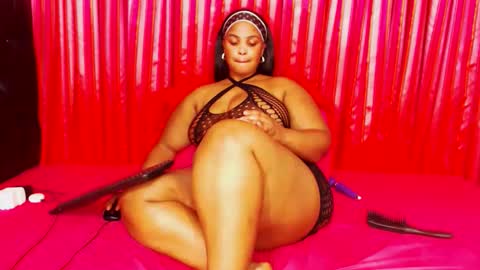 divinebooty93 online show from 9, 5, 2026