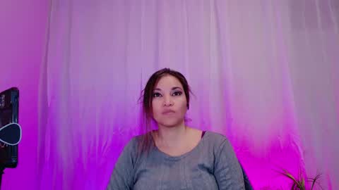 DivineLynn online show from 22, 1, 2025