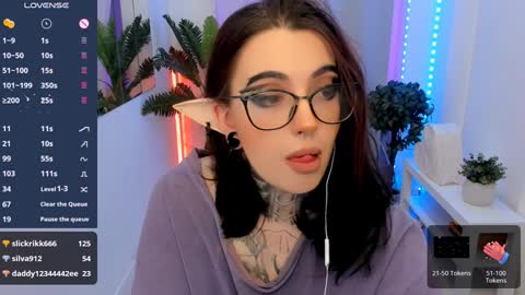 Snapshot of dixipixi_ chatting on 8, 12, 2024 dixipixi_ online show from 8, 12, 2024