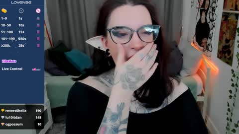 Snapshot of dixipixi_ chatting on 3, 1, 2025 dixipixi_ online show from 3, 1, 2025