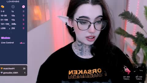 Snapshot of dixipixi_ chatting on 25, 1, 2025 dixipixi_ online show from 25, 1, 2025